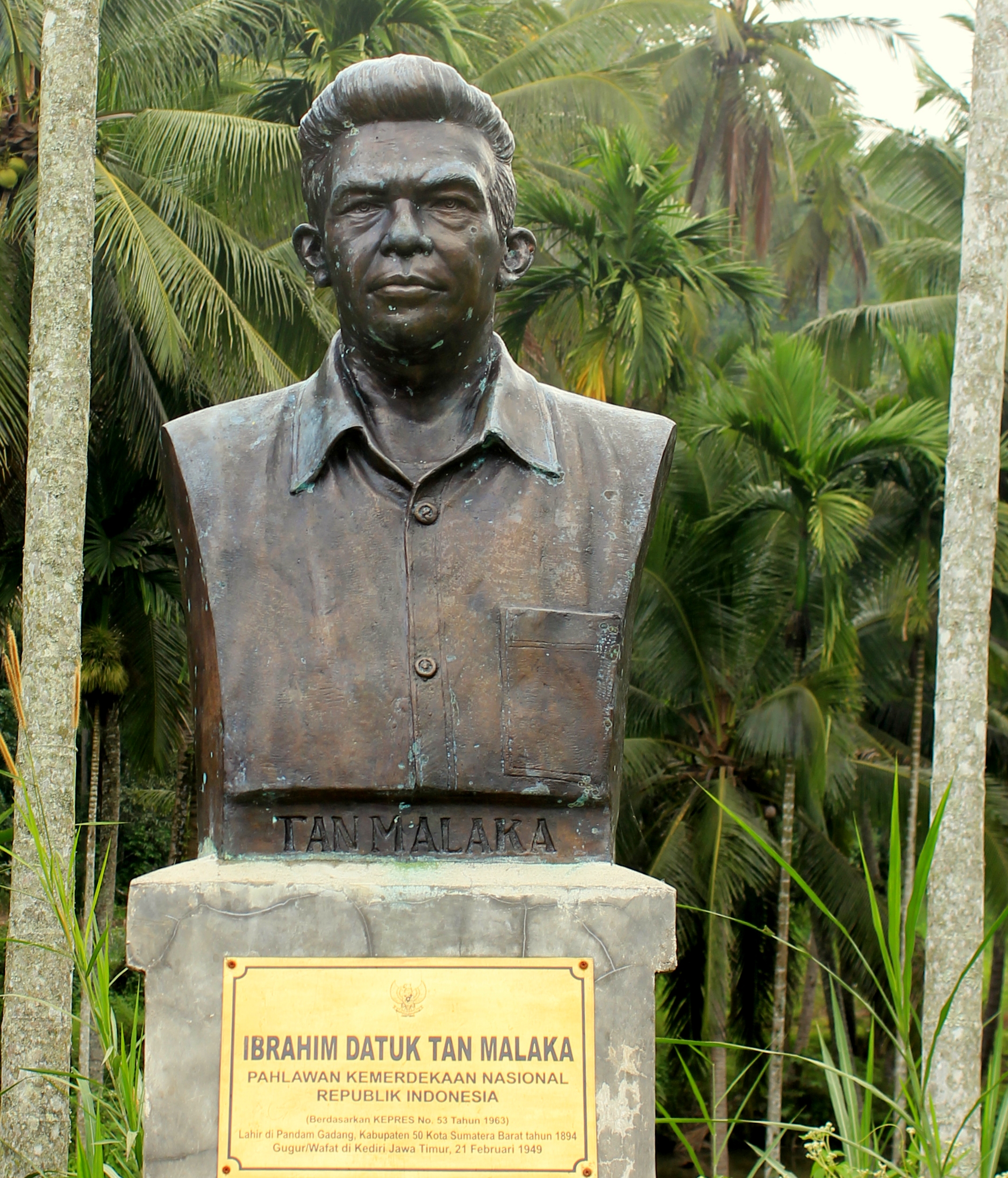 Mengunjungi Tanah Kelahiran Pahlawan Nasional “ Tan Malaka“